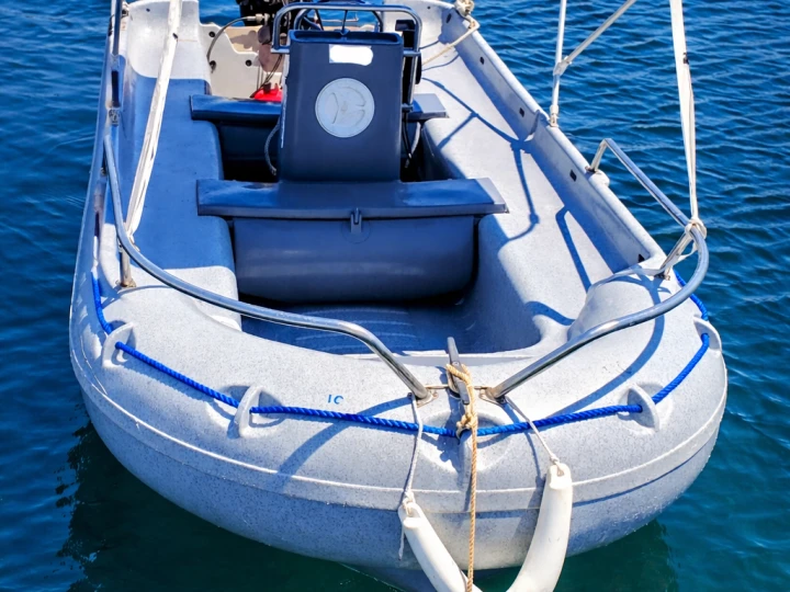 Louez un Tohatsu NEVEUX SAS FUN YAK 3.90 à La Ciotat