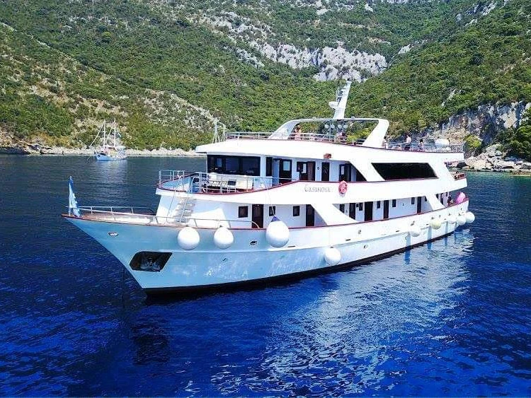 Louer Yacht avec ou sans skipper  à Omiš