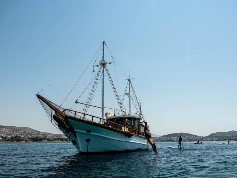  Gulet a louer à Kallithéa