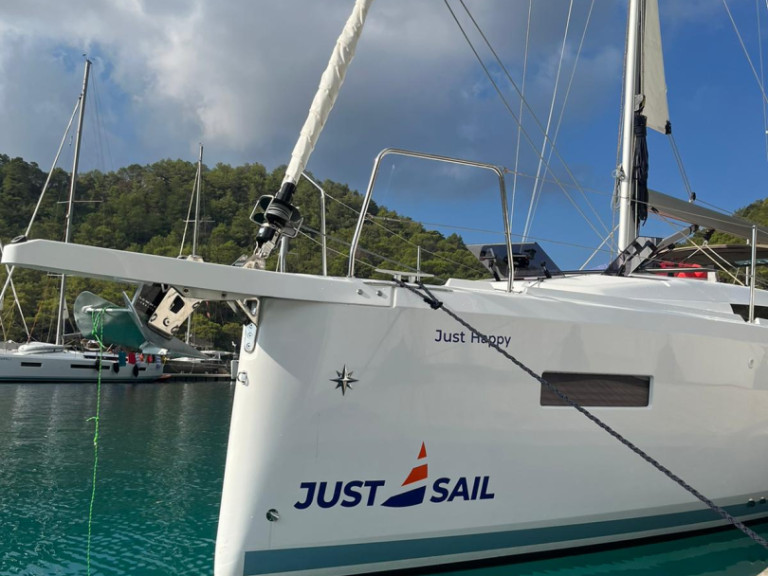 Location bateau Jeanneau Sun Odyssey 380 à Göcek sur Samboat