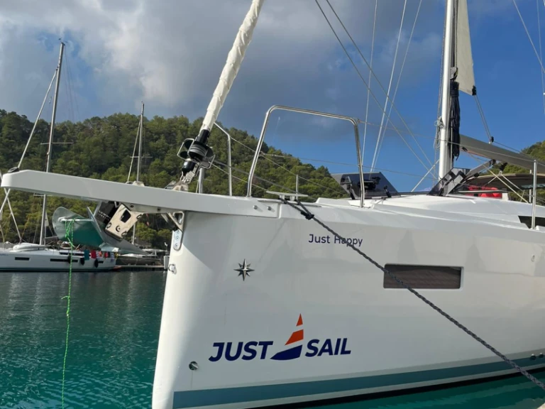 Location bateau Jeanneau Sun Odyssey 380 à Göcek sur Samboat