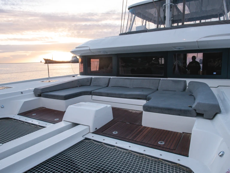 Catamaran à louer à Olbia au meilleur prix