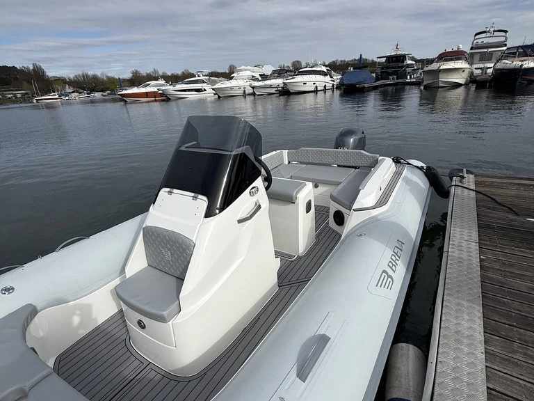 Semi-rigide à louer à Sorrento au meilleur prix