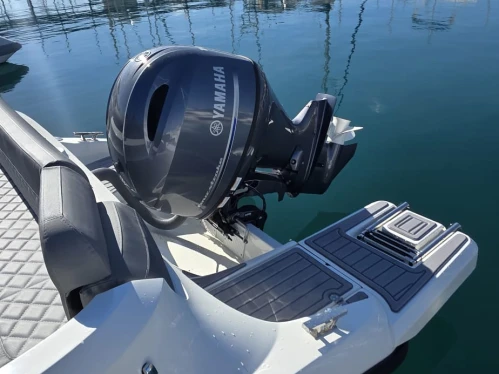 Louer Bateau à moteur avec ou sans skipper Grand Boats à Alicante