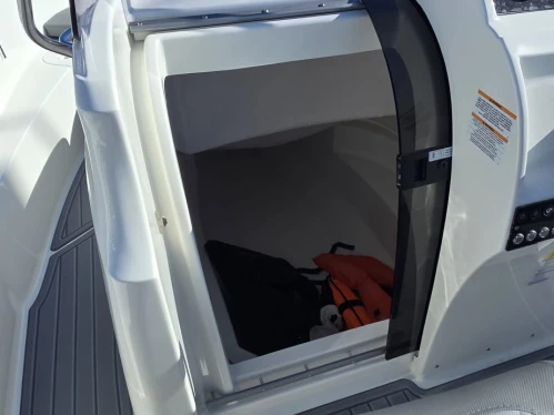Location Bateau à moteur Grand Boats avec permis