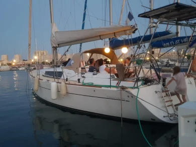 Noleggio Barca a vela con o senza skipper Wauquiez a Toulon Port