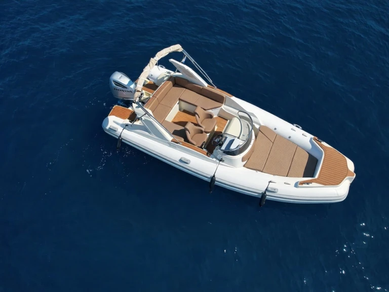 Location Semi-rigide Aquamax avec permis