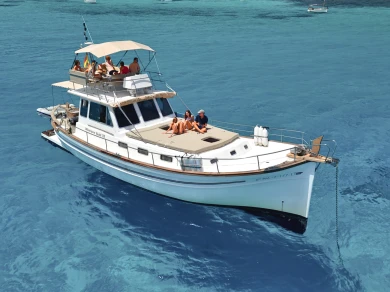 Menorquin-Yachts Menorquin Yachts 150 Fly między profesjonalistami a osobami prywatnymi w Port Mahon