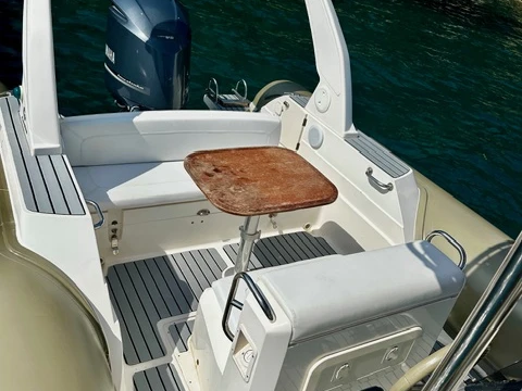 Location bateau Capelli Tempest 850 Open à Cavalaire-sur-Mer sur Samboat