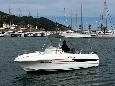 Boot mieten Sitges günstig Medline 2 