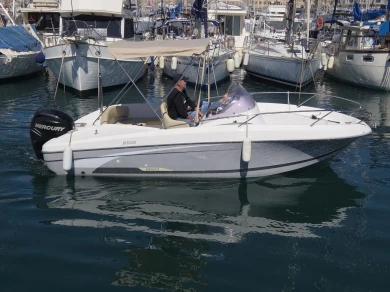 Wynajem w Toulon- Bénéteau Flyer 650 Sun Deck na SamBoat
