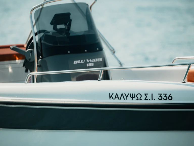 Location bateau Órmos Makry-Gialoú pas cher BLU WATER 185