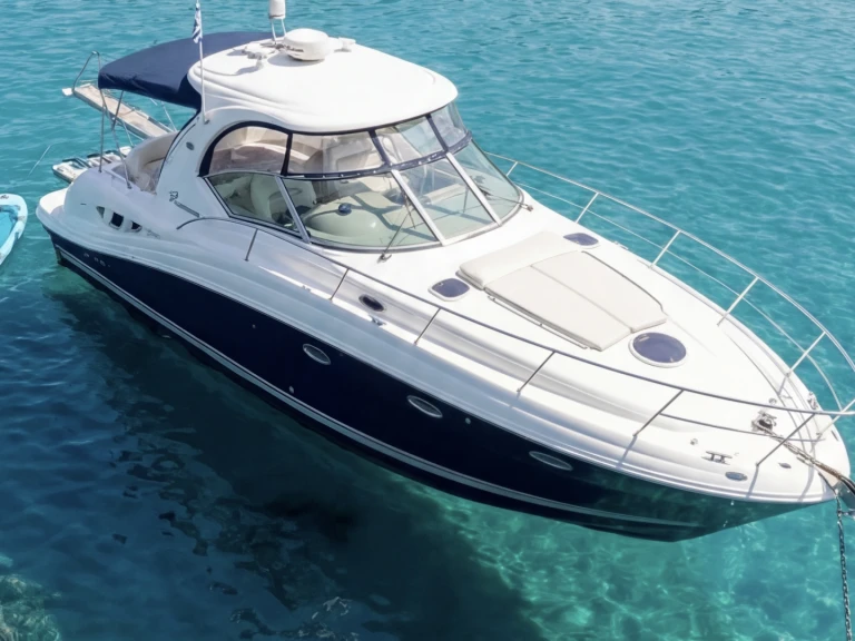 Bateau à moteur à louer à Skiathos au meilleur prix