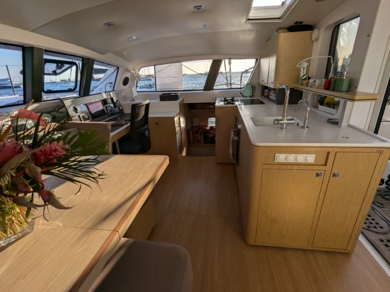 Louer Catamaran avec ou sans skipper Outremer à Carnon-Plage