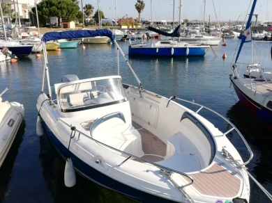 Motorboat rental with or without captain Quicksilver France