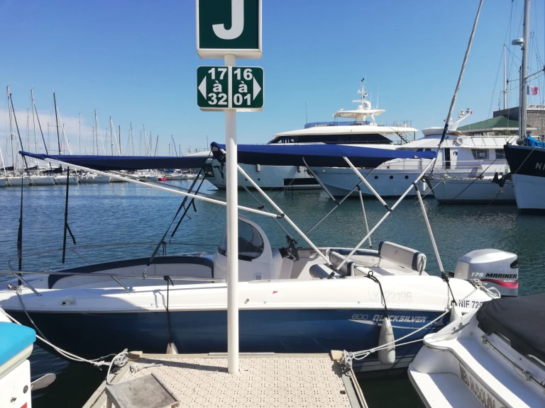 Location Bateau à moteur Quicksilver avec permis