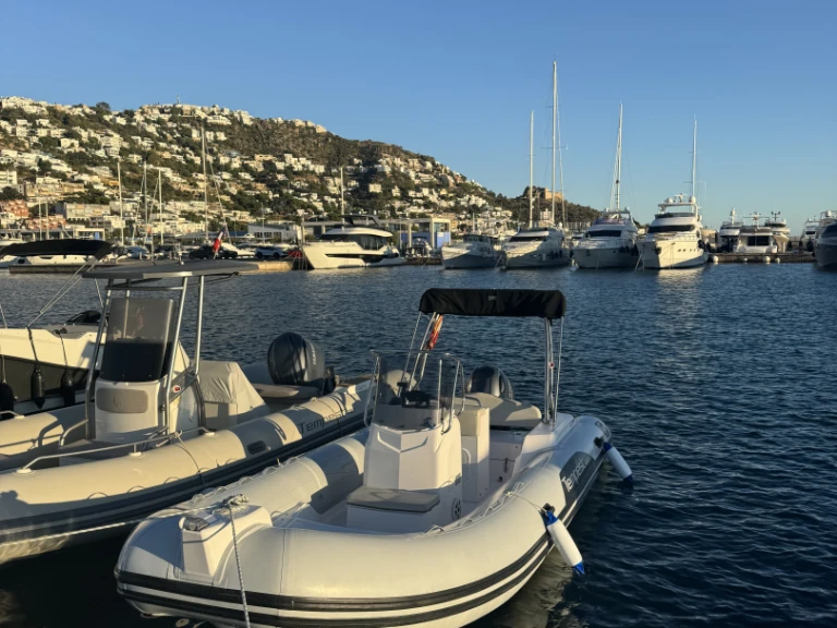 Capelli F130LA a louer à Roses