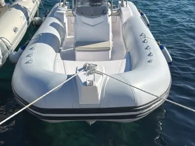 Louez un Capelli F130LA à Roses