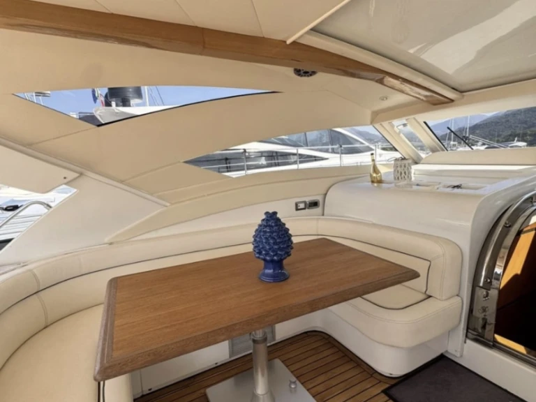 Cayman Cayman 55 WA a louer à Salerne