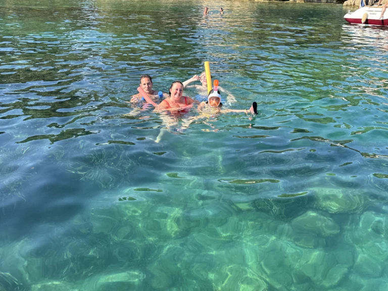 Louez un Quicksilver Activ 755 Sundeck à Mandelieu-la-Napoule