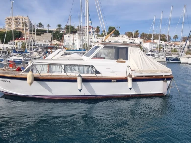 Ein Cris-Craft Chris-Craft Classic 30 mieten in Port Mahon