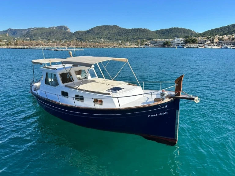Louer Bateau à moteur avec ou sans skipper C.NAV.MALL à Palma de Majorque