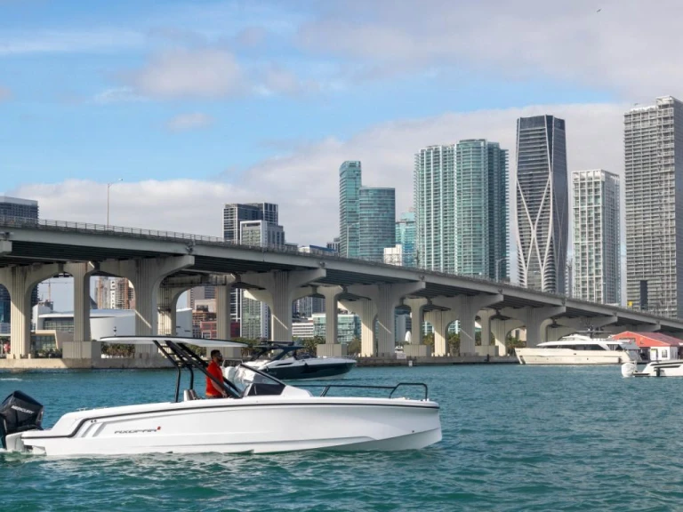 Location bateau Miami pas cher Axopar 25 Cross Top