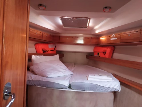 Louer Voilier avec ou sans skipper Bavaria à Carrara