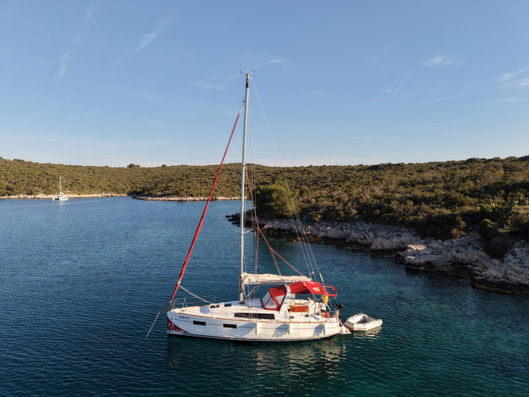Location bateau Bénéteau Oceanis 35 à Split sur Samboat