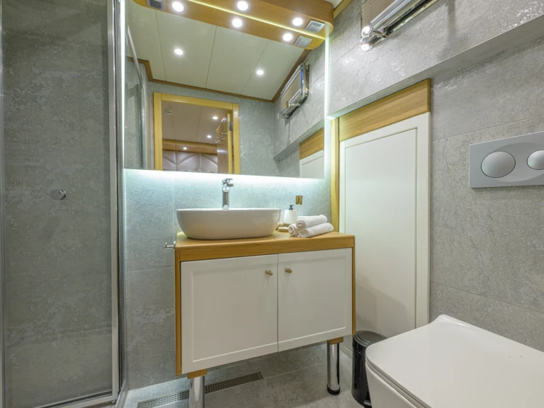  Motoryacht Belgin Sultan a louer à Fethiye