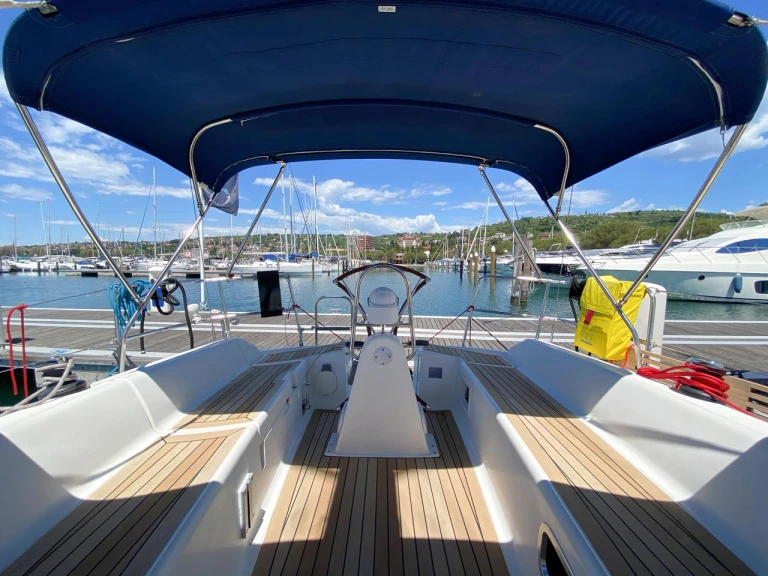 Louez un Dufour Dufour 325 Grand Large à Portorož