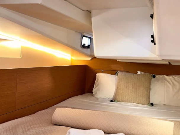 Louez un Jeanneau Sun Odyssey 490 à Keramotí