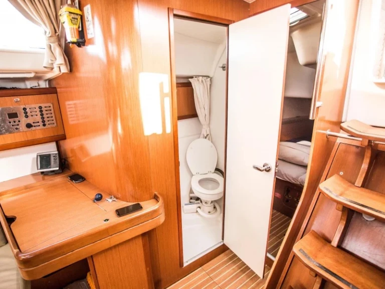 Location bateau Bénéteau Oceanis 43 à Sithonia sur Samboat