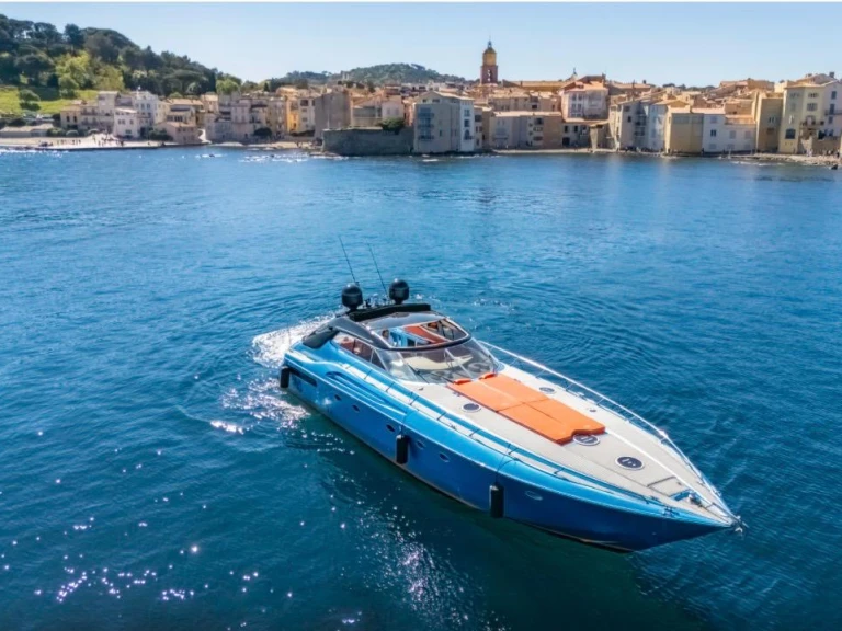 Louer Bateau à moteur avec ou sans skipper Sunseeker à Saint-Tropez