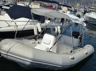 RIB rental with or without captain Zodiac Toulon