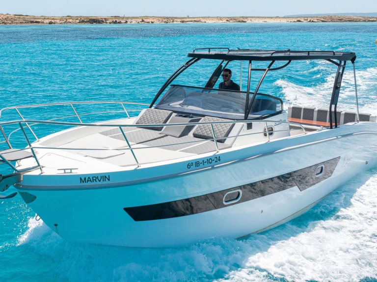 Louez un Saver 330 WA à Ibiza (Ville)