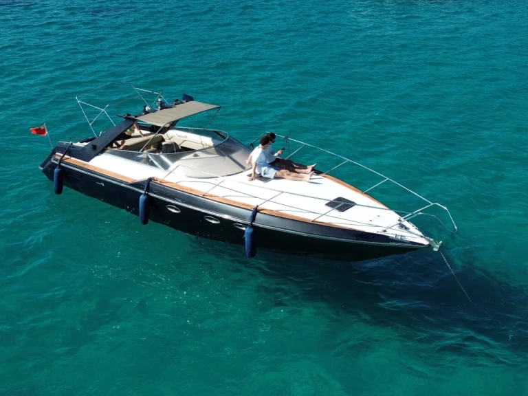 Location Bateau à moteur Sunseeker avec permis