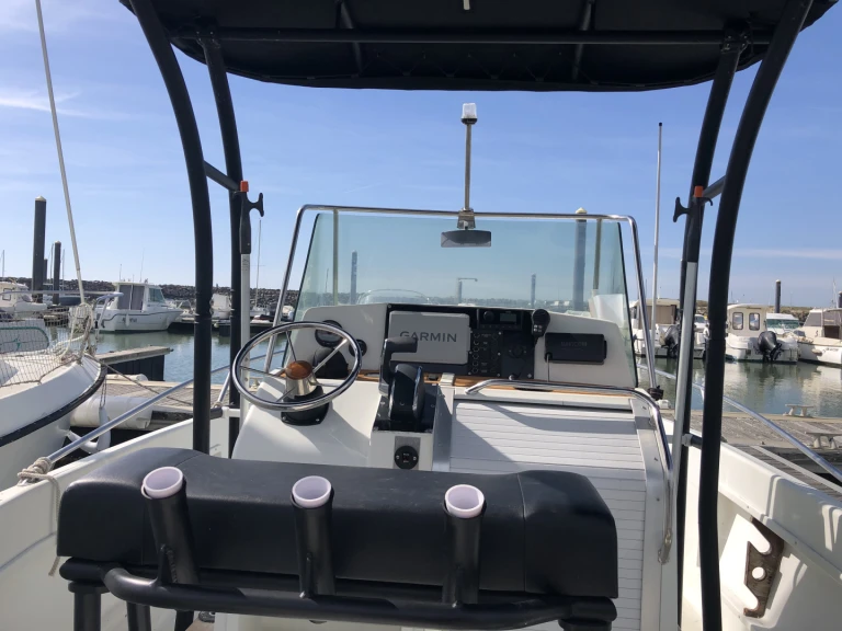 Bateau à moteur à louer à Noirmoutier-en-l'Île au meilleur prix