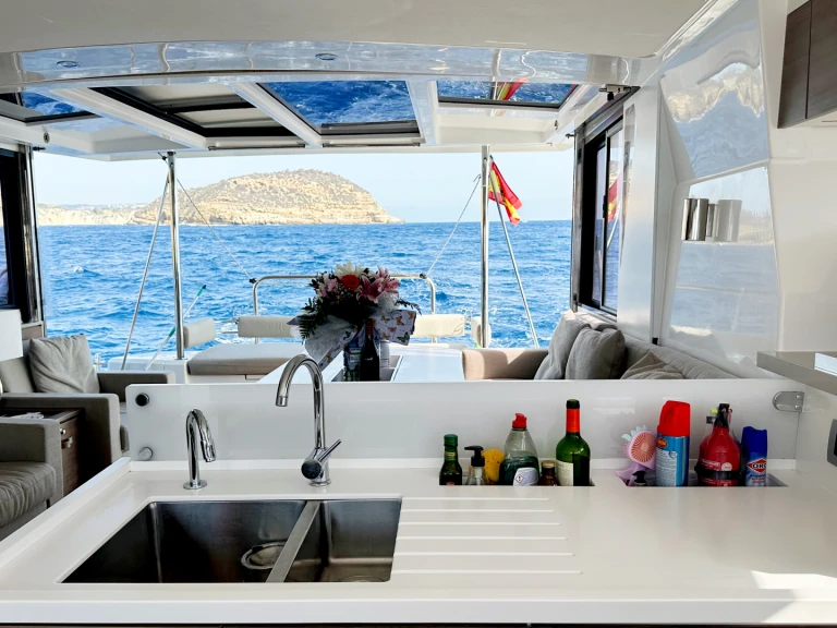 Location bateau Dénia pas cher BALI4.2