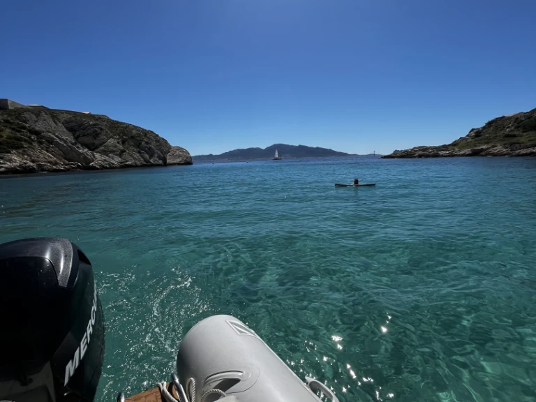 Location Semi-rigide Zodiac avec permis