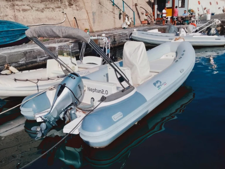 Louer Semi-rigide avec ou sans skipper op marine à Sorrento