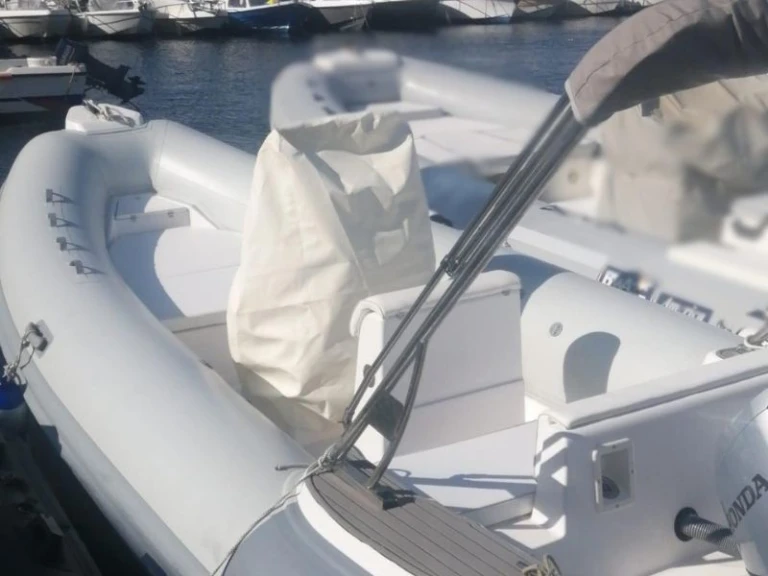 op marine 19 a louer à Sorrento