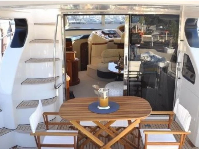 Location Bateau à moteur à Punta Ala - Azimut Azimut 46 Fly