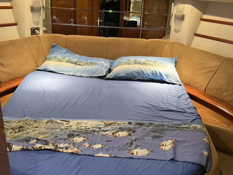 Louez un Azimut Azimut 46 Fly à Punta Ala