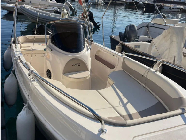 Louer Bateau à moteur avec ou sans skipper As Marine à Lipari