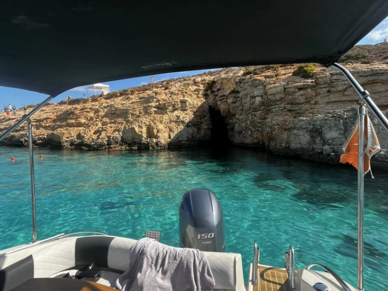 Louez un Eolo Eolo 650 Day L à Qawra