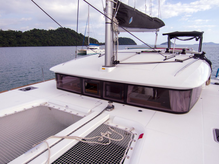Location bateau Mai Khao pas cher Lagoon 400 S2