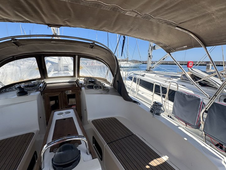 Location bateau Punta Ala pas cher Cruiser 37