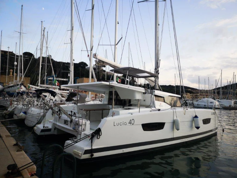 Location Catamaran à Portisco - Fountaine Pajot Lucia 40