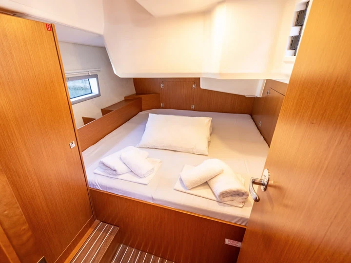 Location bateau Bavaria Bavaria C42 à Kórfos sur Samboat